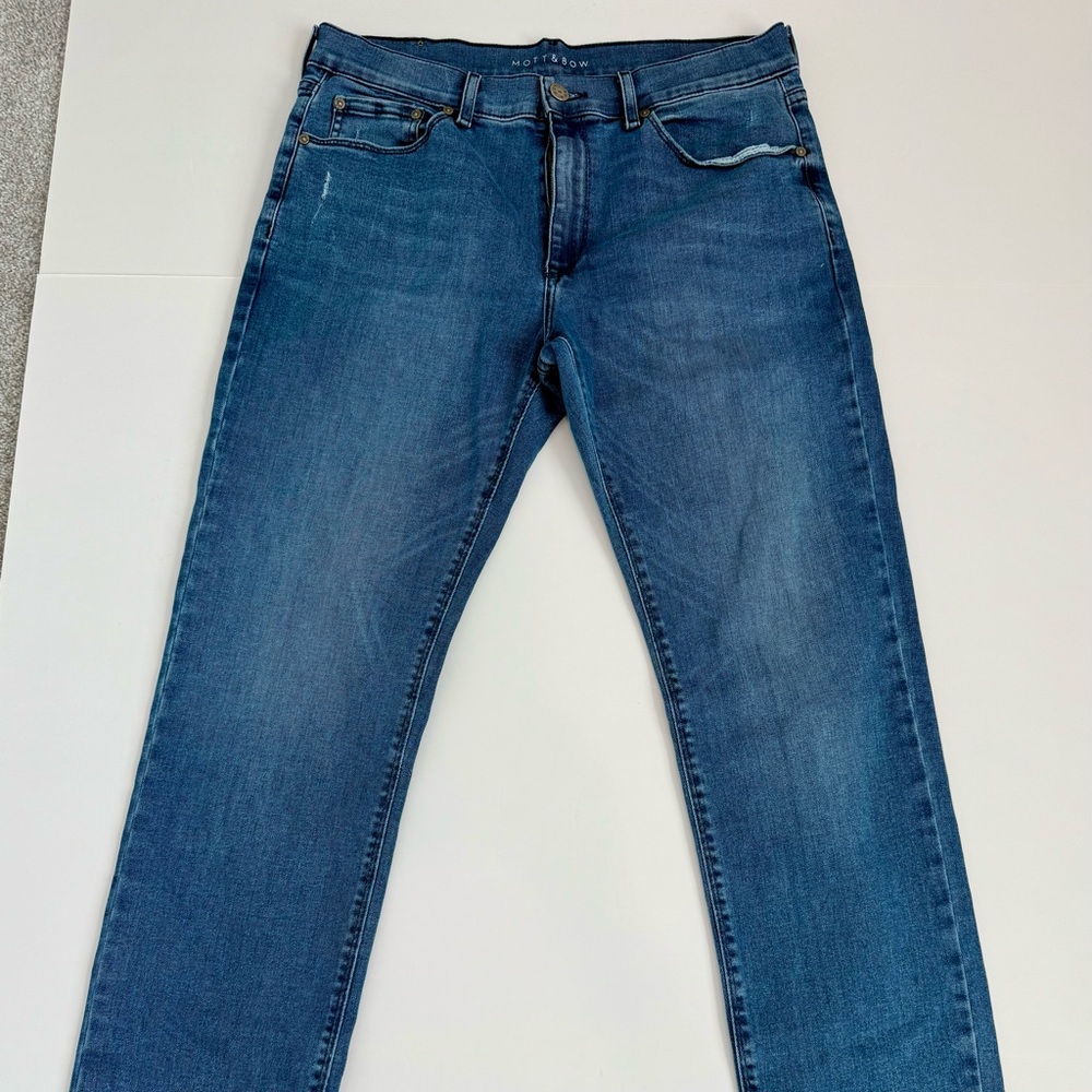 Men’s Mott & Bow Slim Staple Jeans Med. Blue Sz 33 x 32